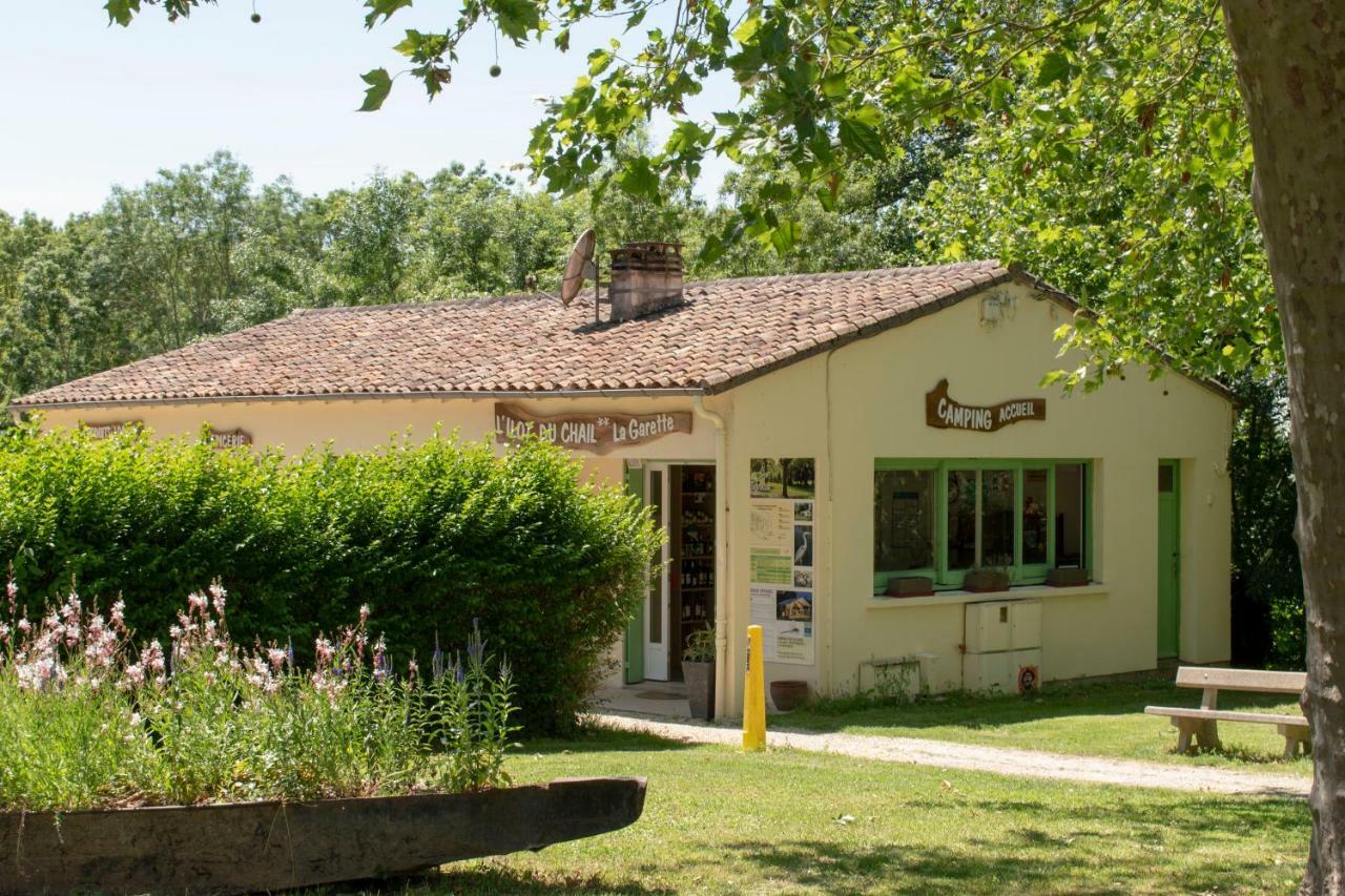 Camping L'Ilot Du Chail Sansais Exterior photo